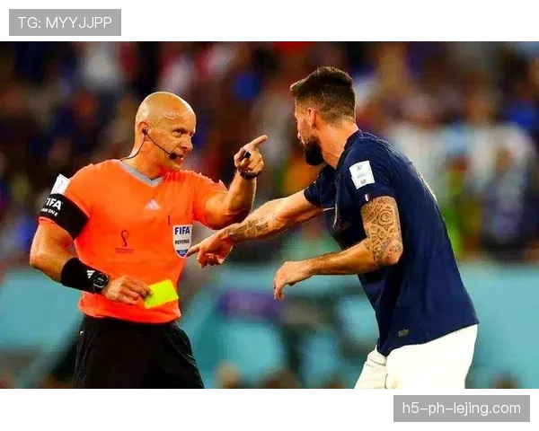 判罚争议焦点解析：裁判判定标准与实战差异揭秘