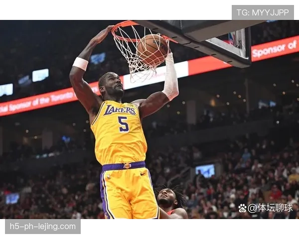 巴郎·戴维斯突破创造投篮机会效率明显高于队友